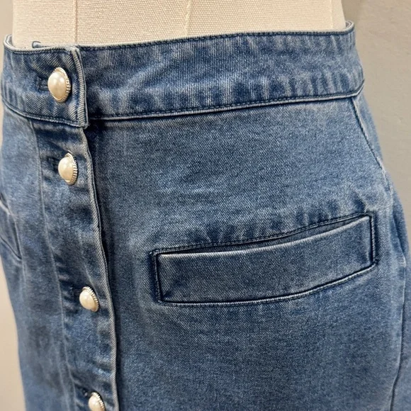 House of Harlow 1960 Pearl Button Denim Blue Mini Skirt - Size 4 - Picture 8 of 8